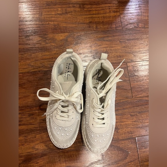 Nicole Miller Brita Pearl Platform Sneakers - Picture 5 of 8